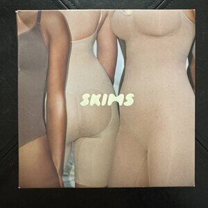 Skims Seamless Sculpting Bodysuit Brief in Clay 2X/3X